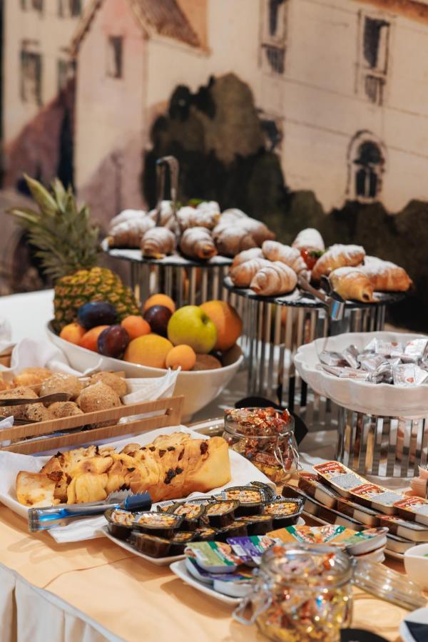 Hotel Palma Тиват Екстер'єр фото