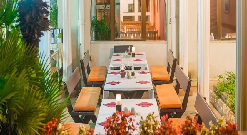 Hotel Palma Тиват Екстер'єр фото